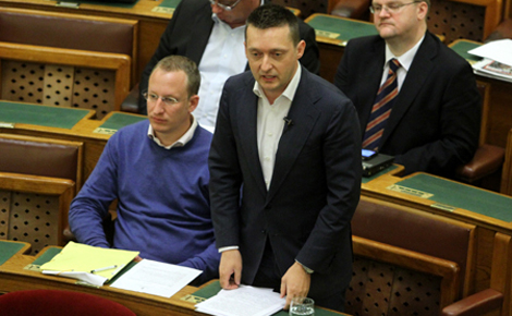 A 2015-ös költségvetésről beszélt Rogán Antal a Parlamentben